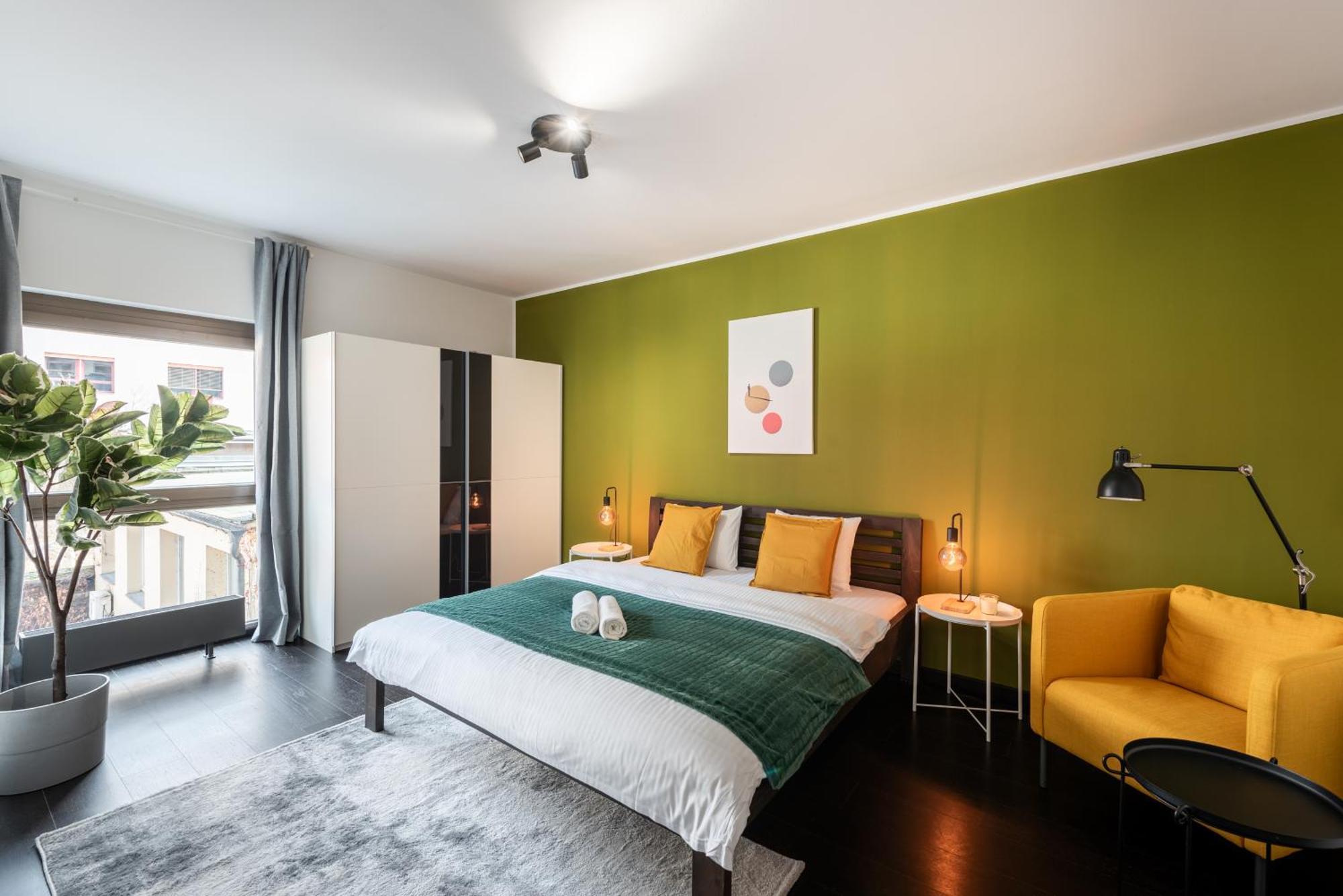 Spacious Apartments Near Karlin Square Prága Kültér fotó