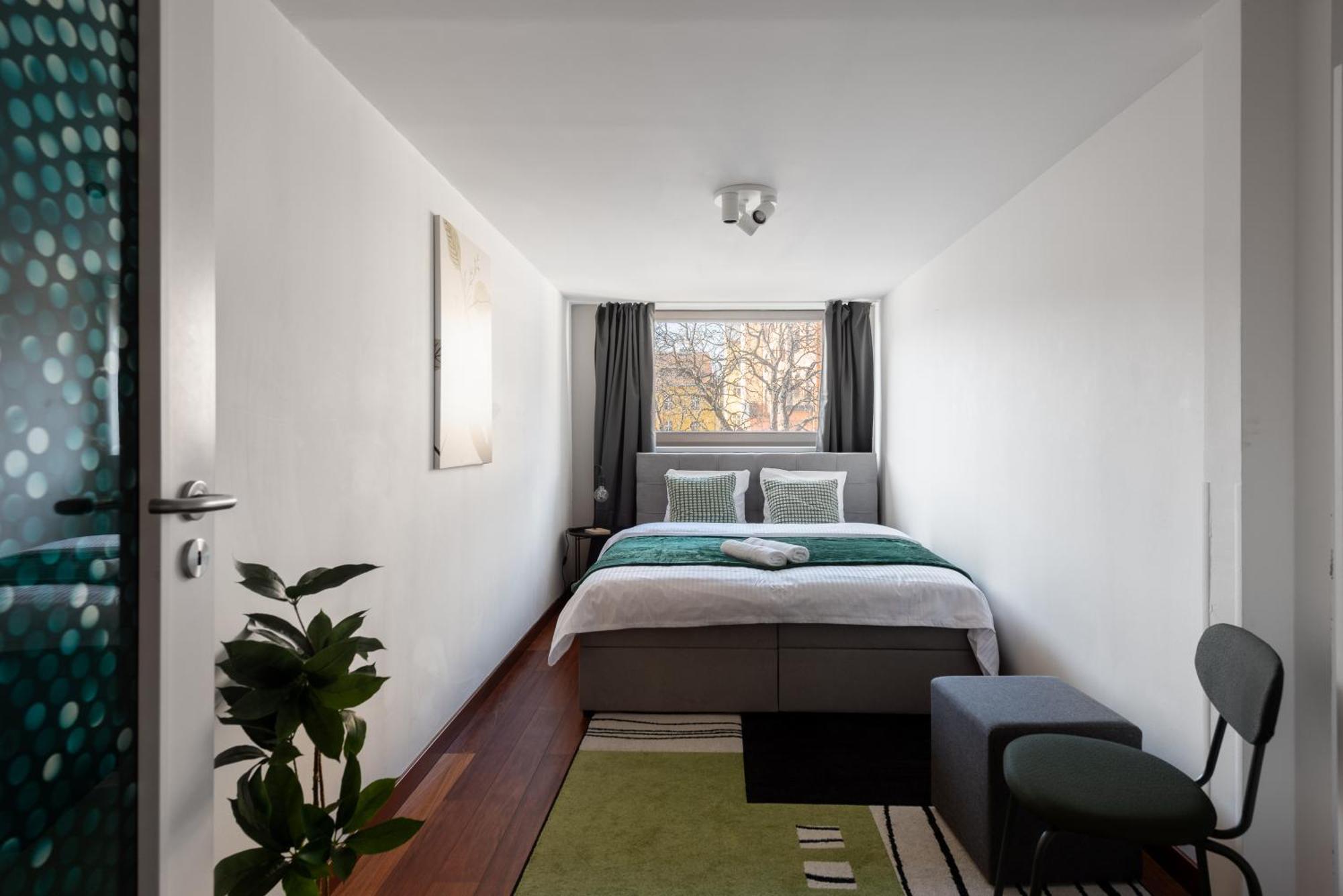 Spacious Apartments Near Karlin Square Prága Kültér fotó