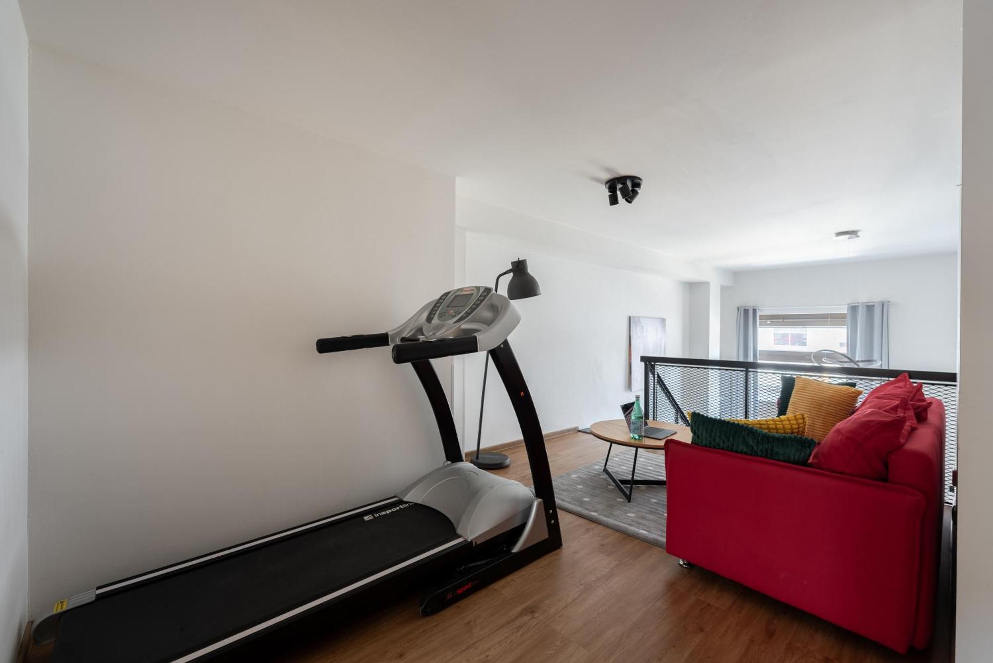 Spacious Apartments Near Karlin Square Prága Kültér fotó